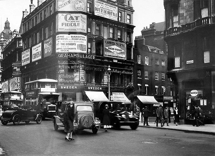 Piccadilly Circus