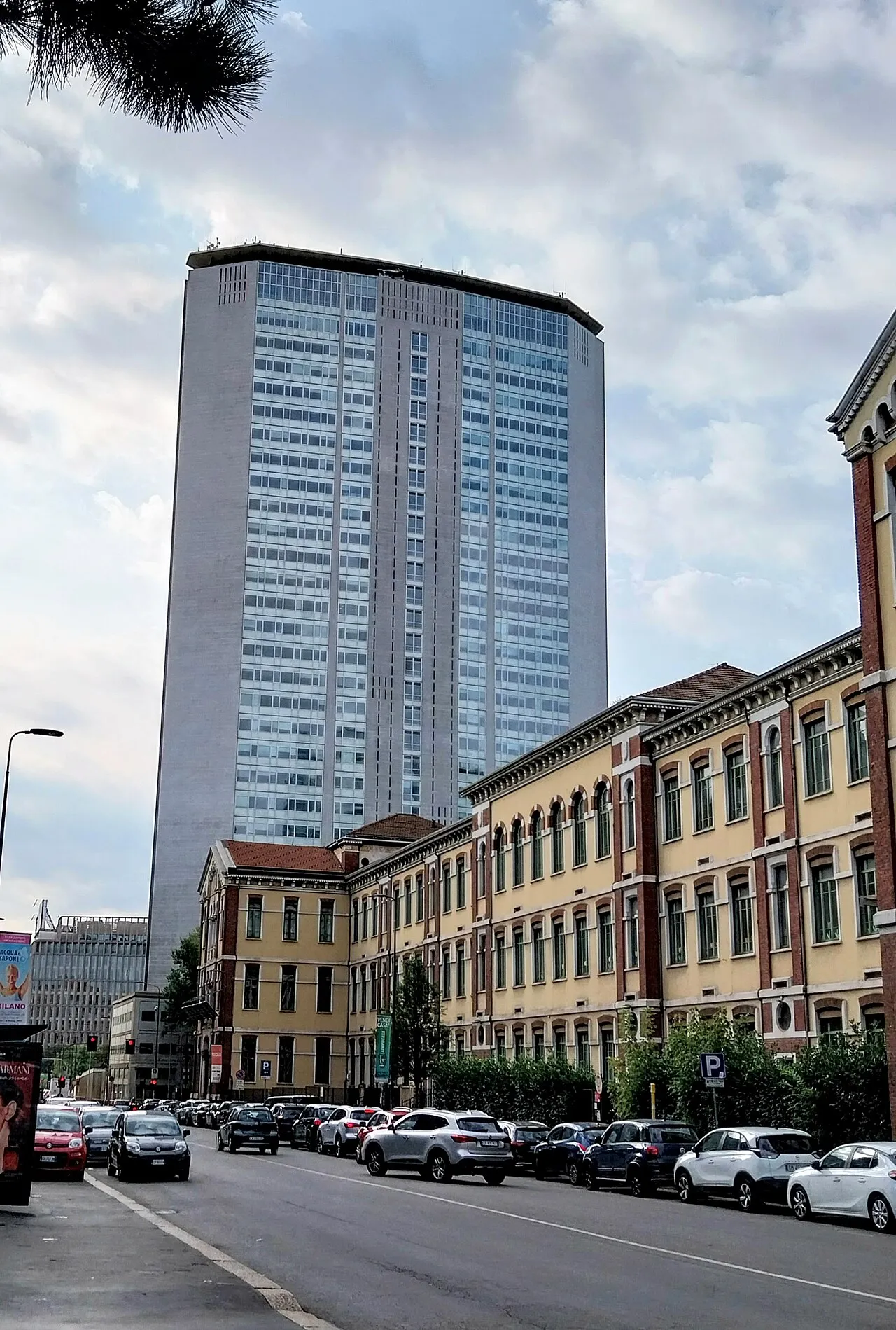 Pirelli Tower