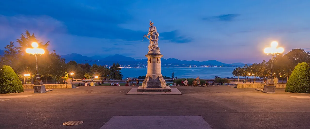 Esplanade de Montbenon