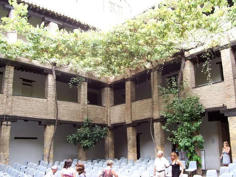 Alhóndiga Yeddida