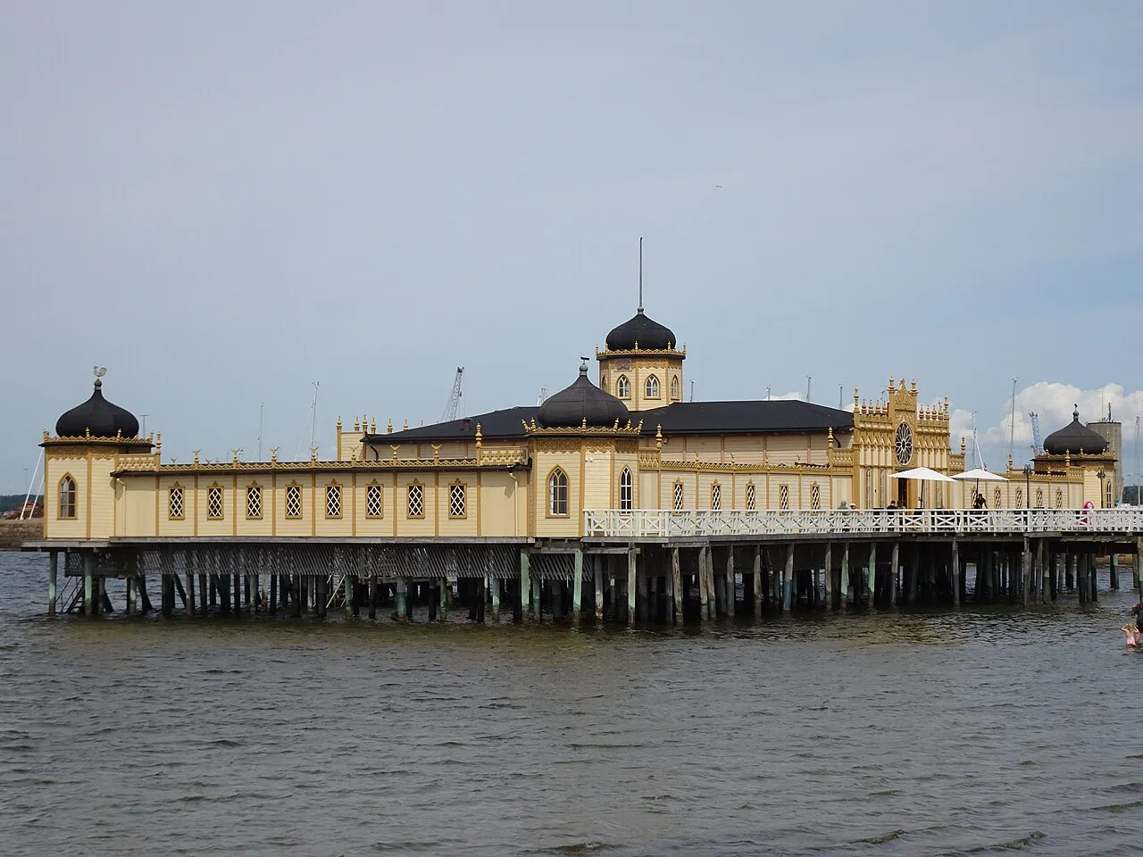 Varbergs kallbadhus