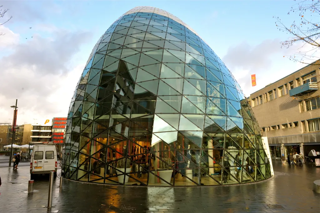 Admirant Entrance Building