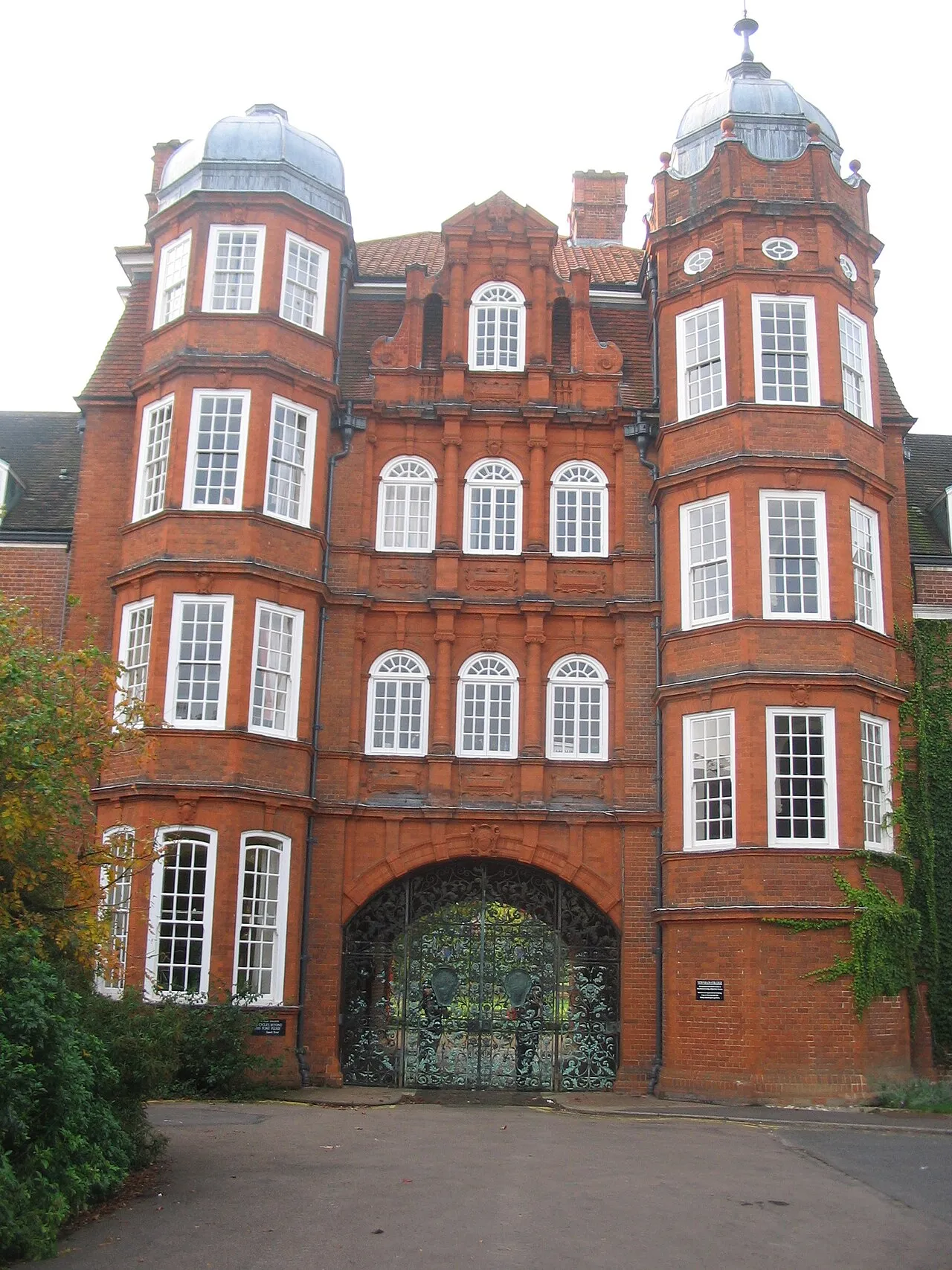Newnham College