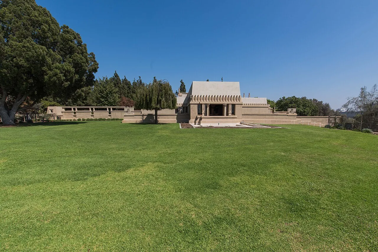 Hollyhock House