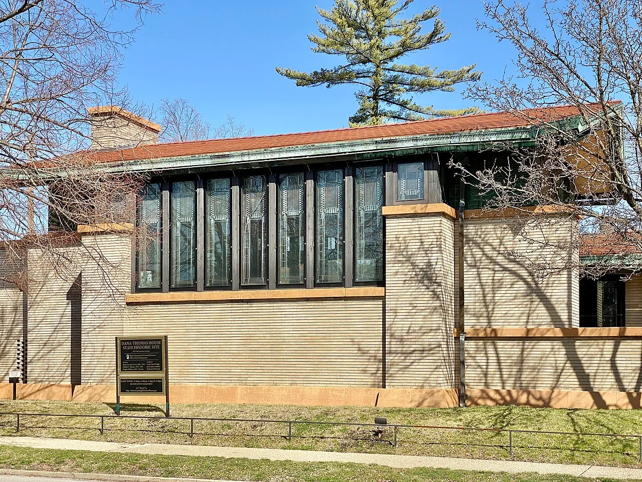 Dana-Thomas House