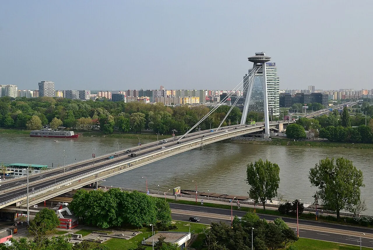 UFO Bridge;Nový Most