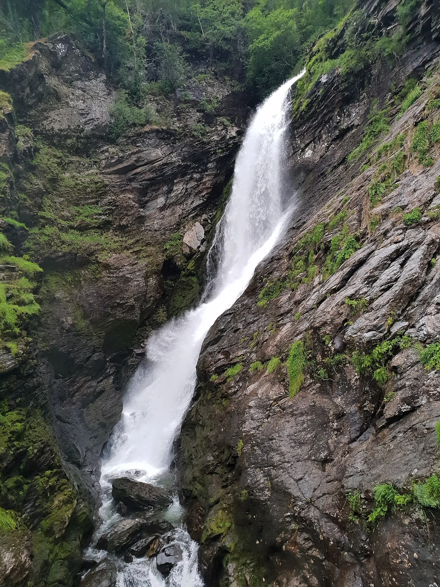 Svandalsfossen