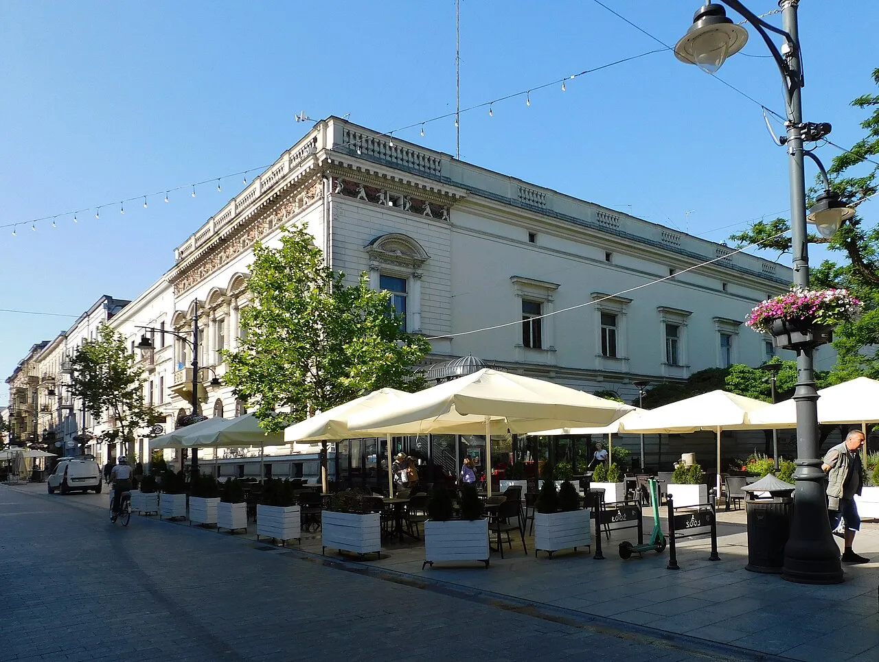 Goldfeder Palace