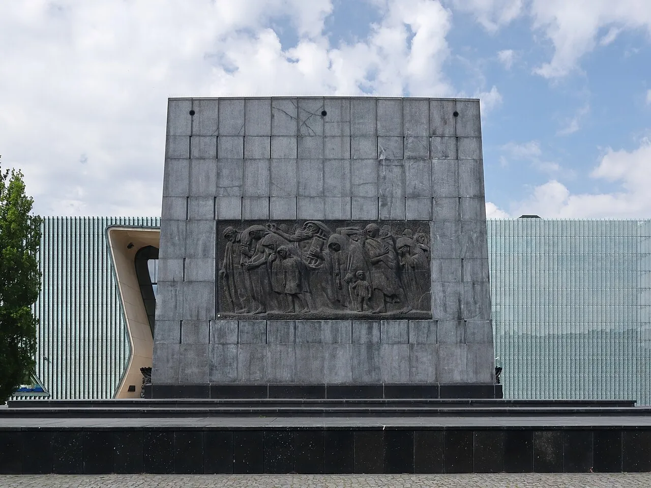 Monument to the Ghetto Heroes