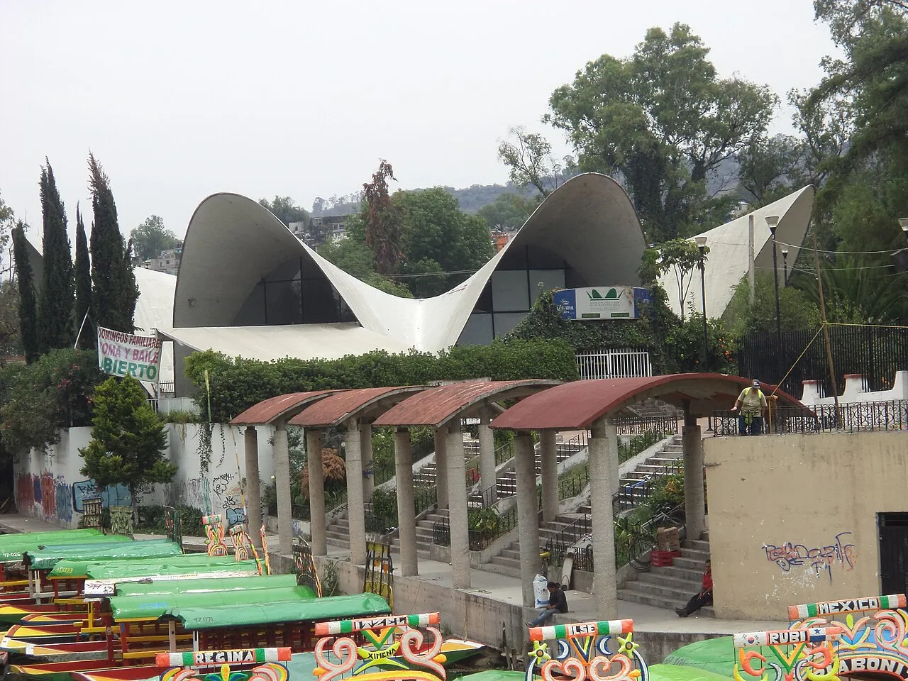 Los Manantiales Restaurant