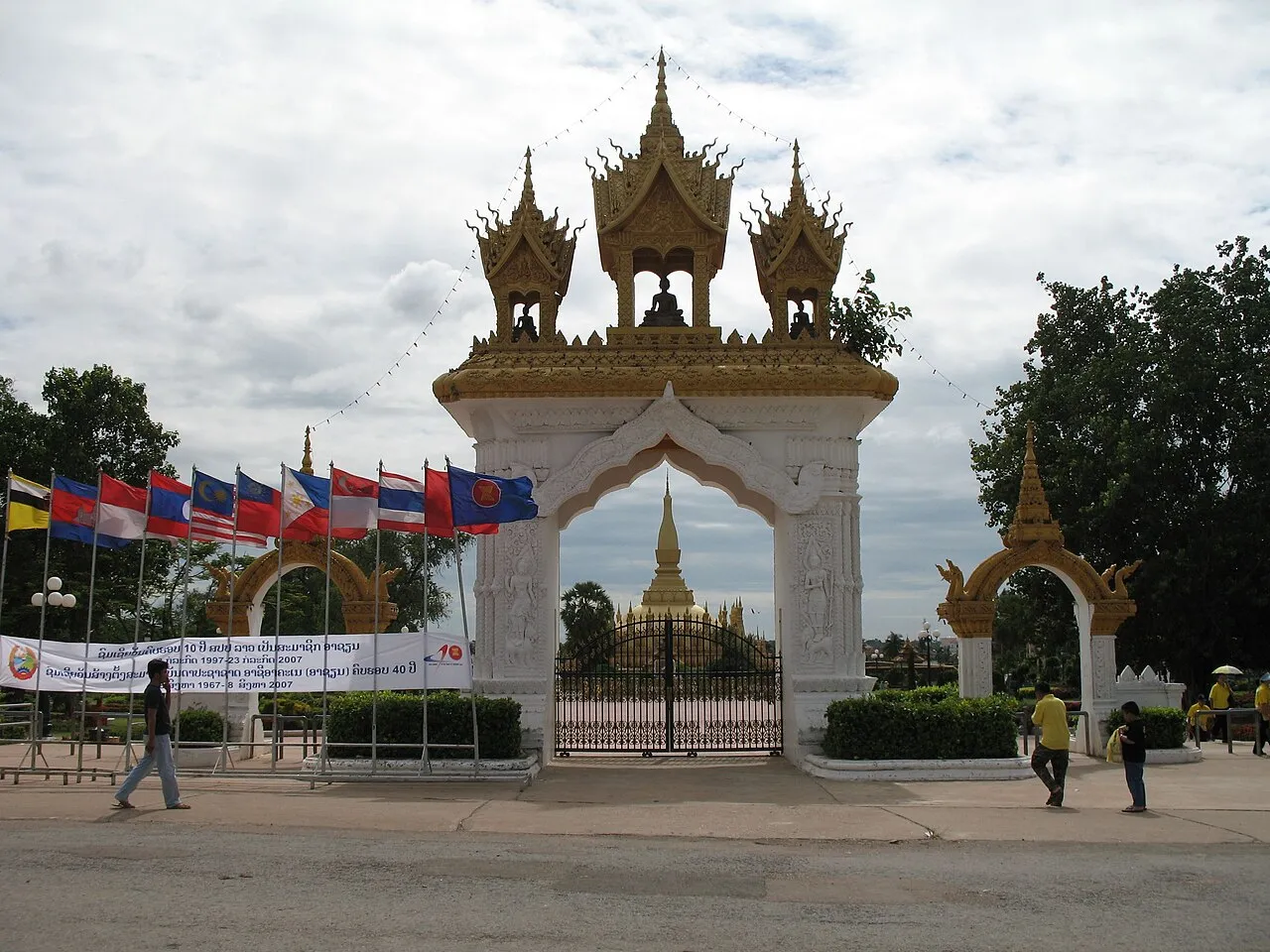 Pha That Luang