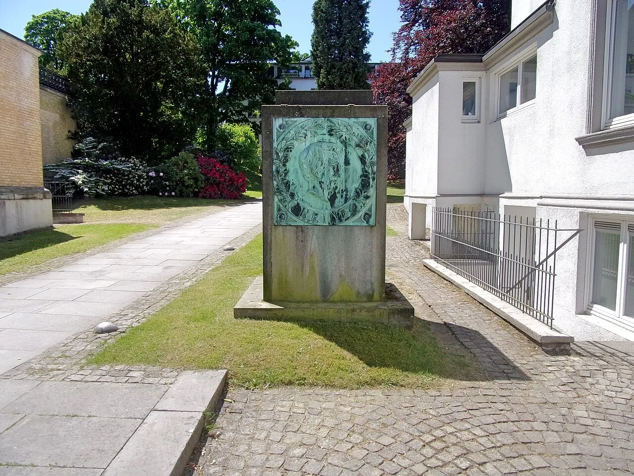 Heinrich-Heine-Denkmal