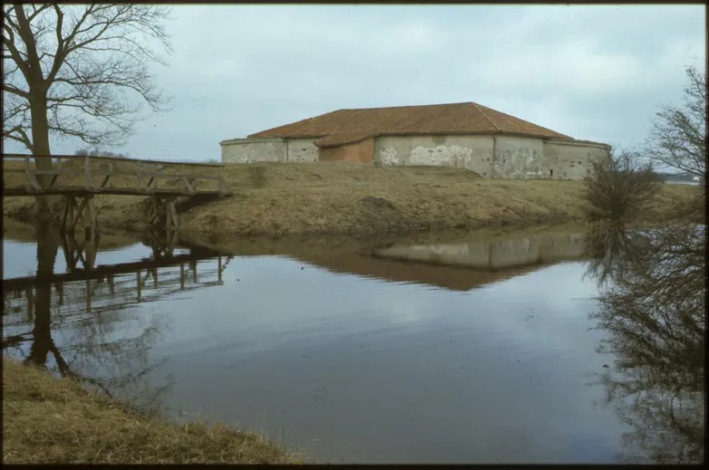 Lillö borgruin