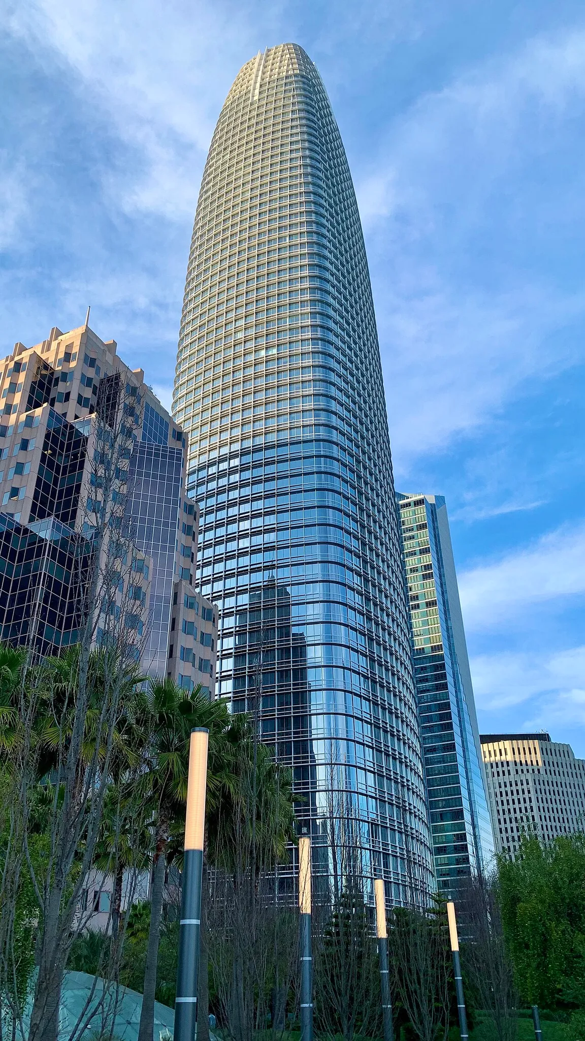 Salesforce Tower