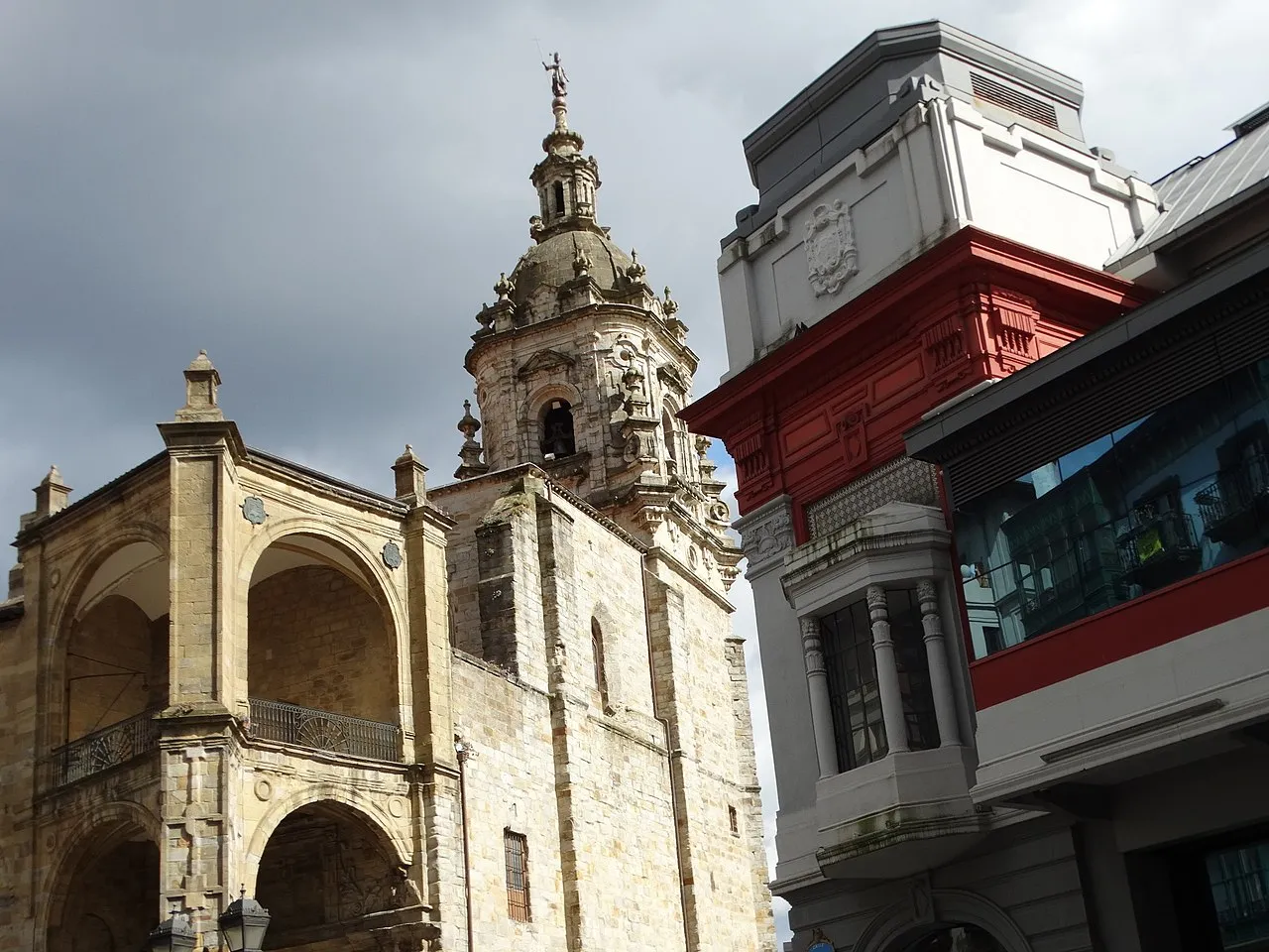 La Ribera Market