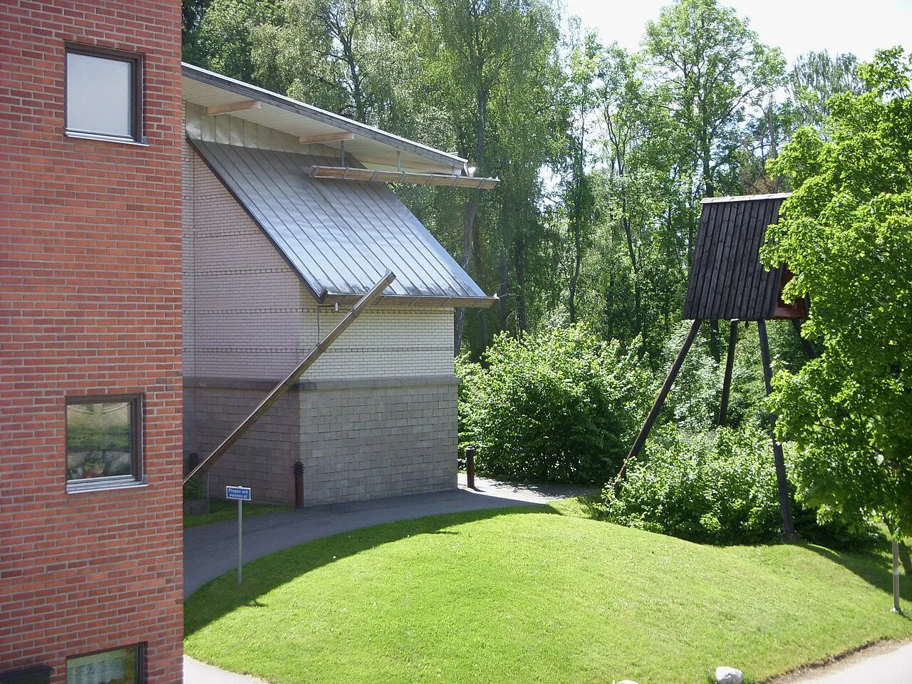 Vårby gårds kyrka