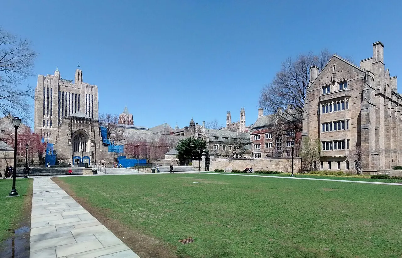 Sterling Memorial Library