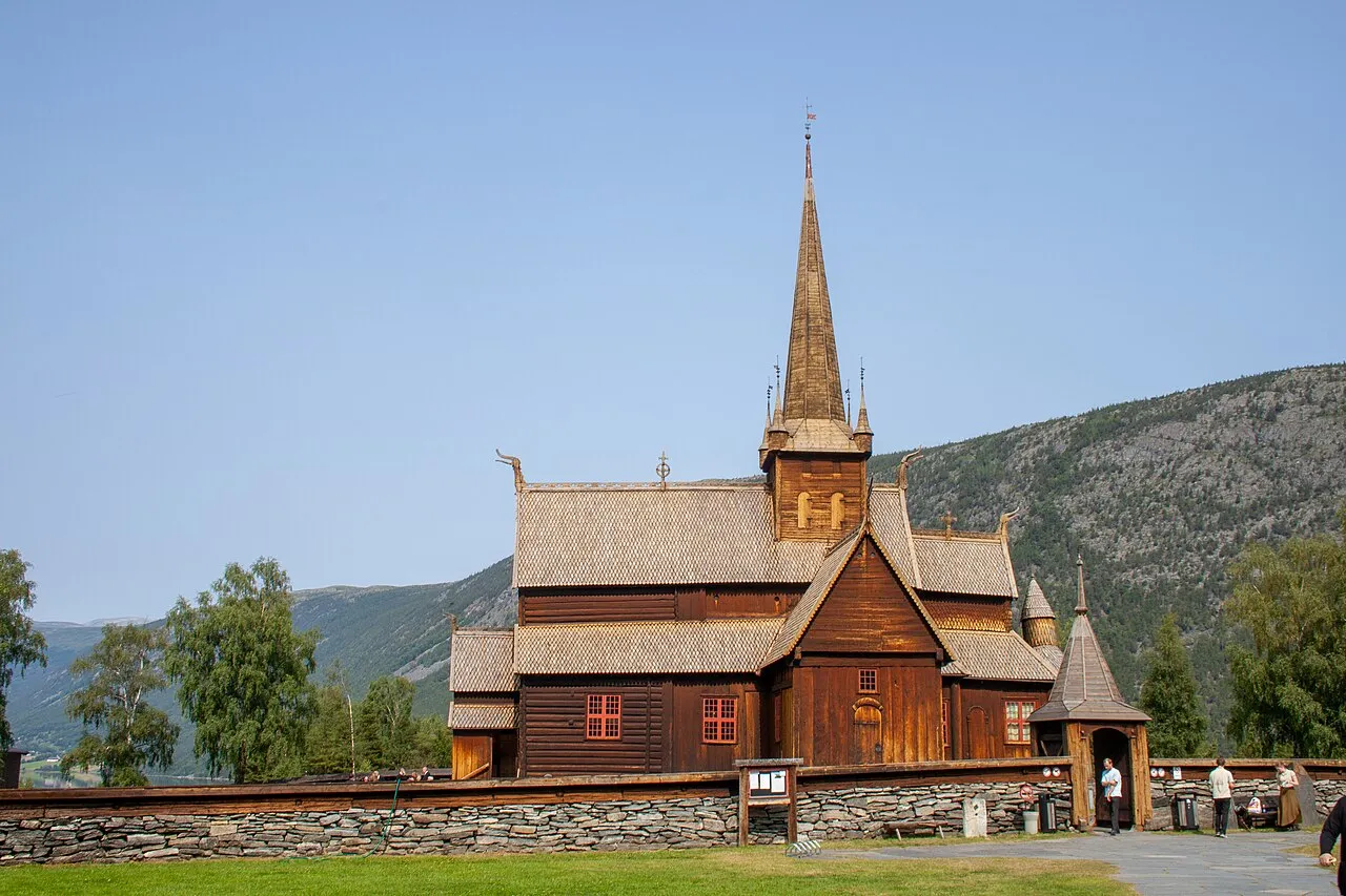 Lom stavkyrkje