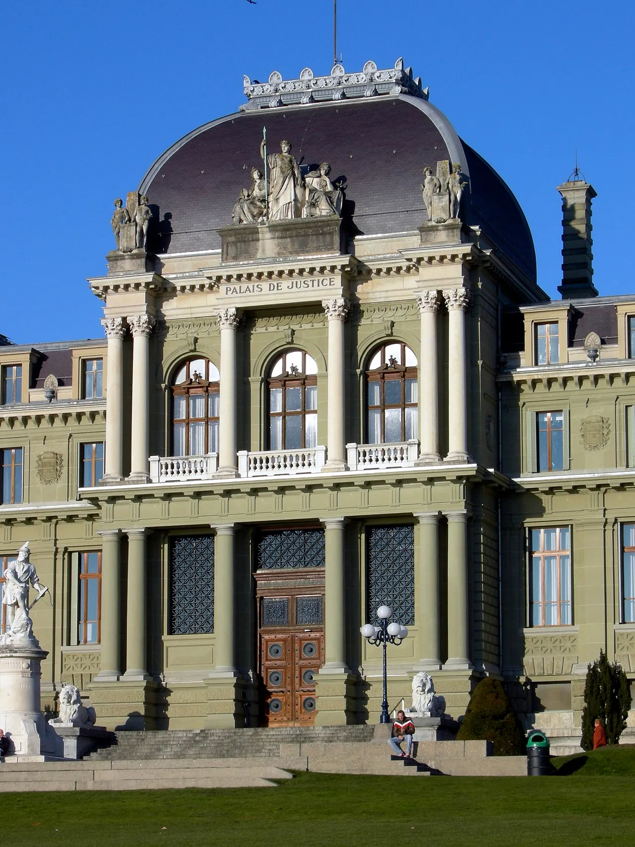 Palais de Justice de Montbenon