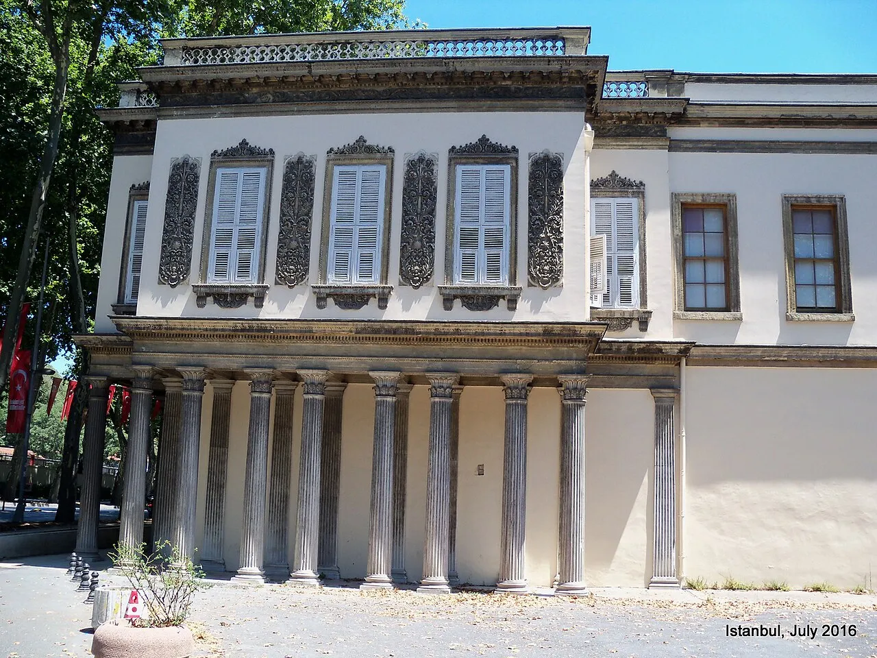 Dolmabahçe Palace