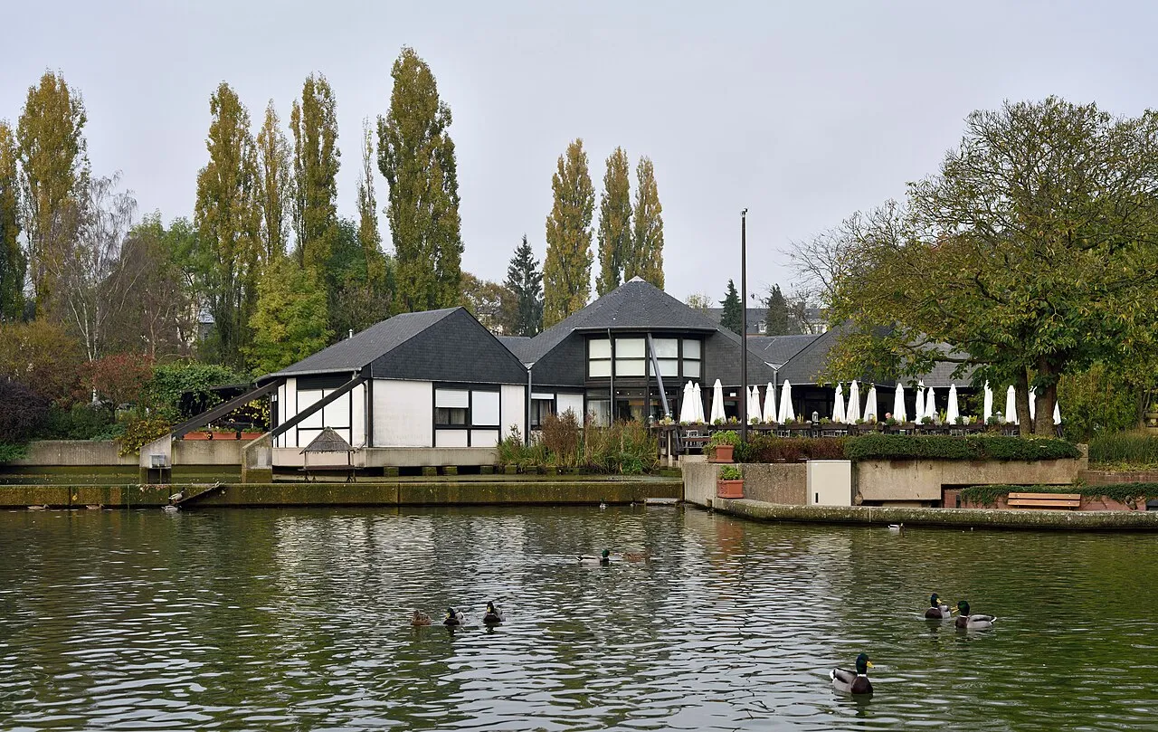 Merl Park