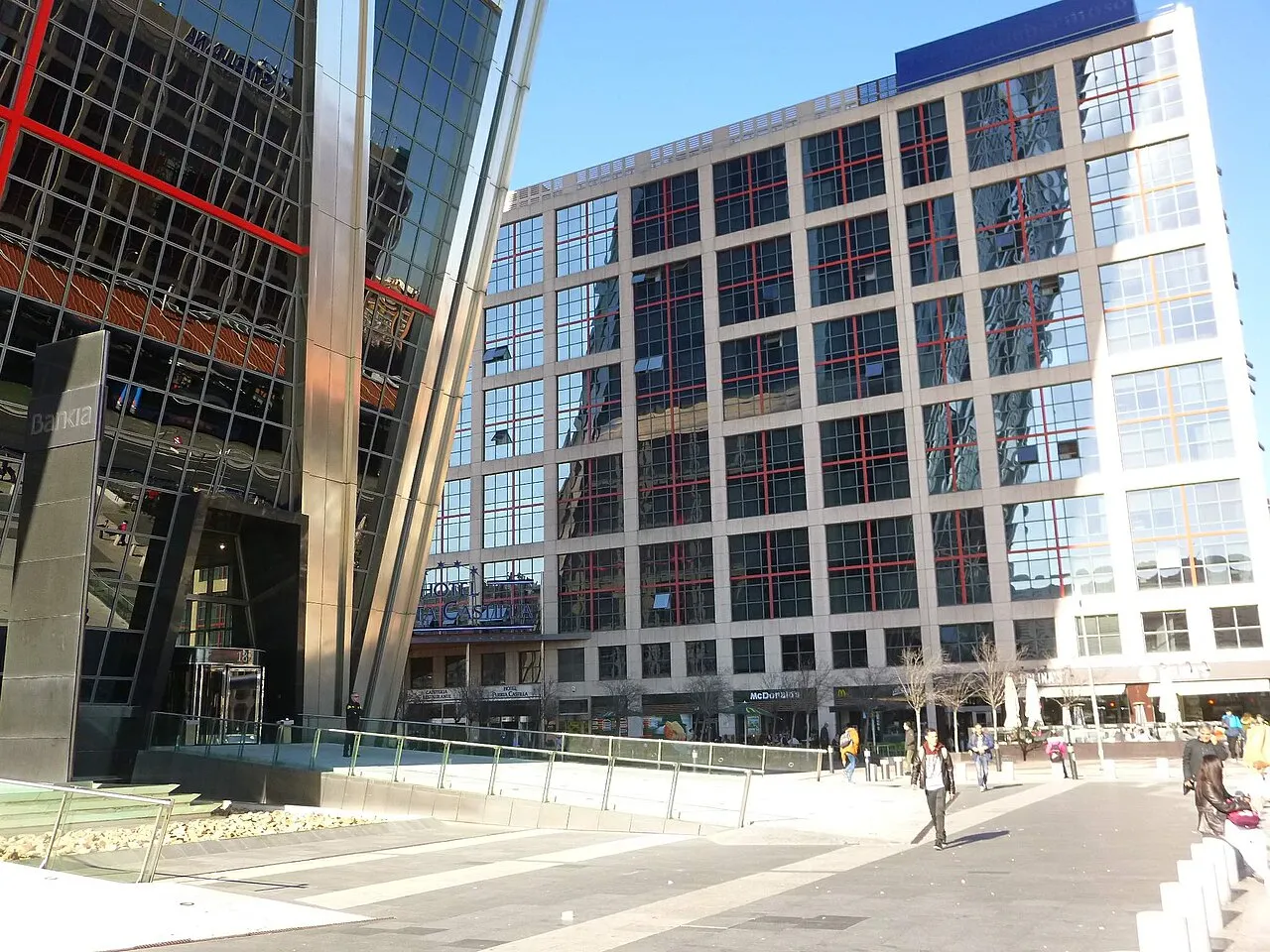 Puerta de Europa