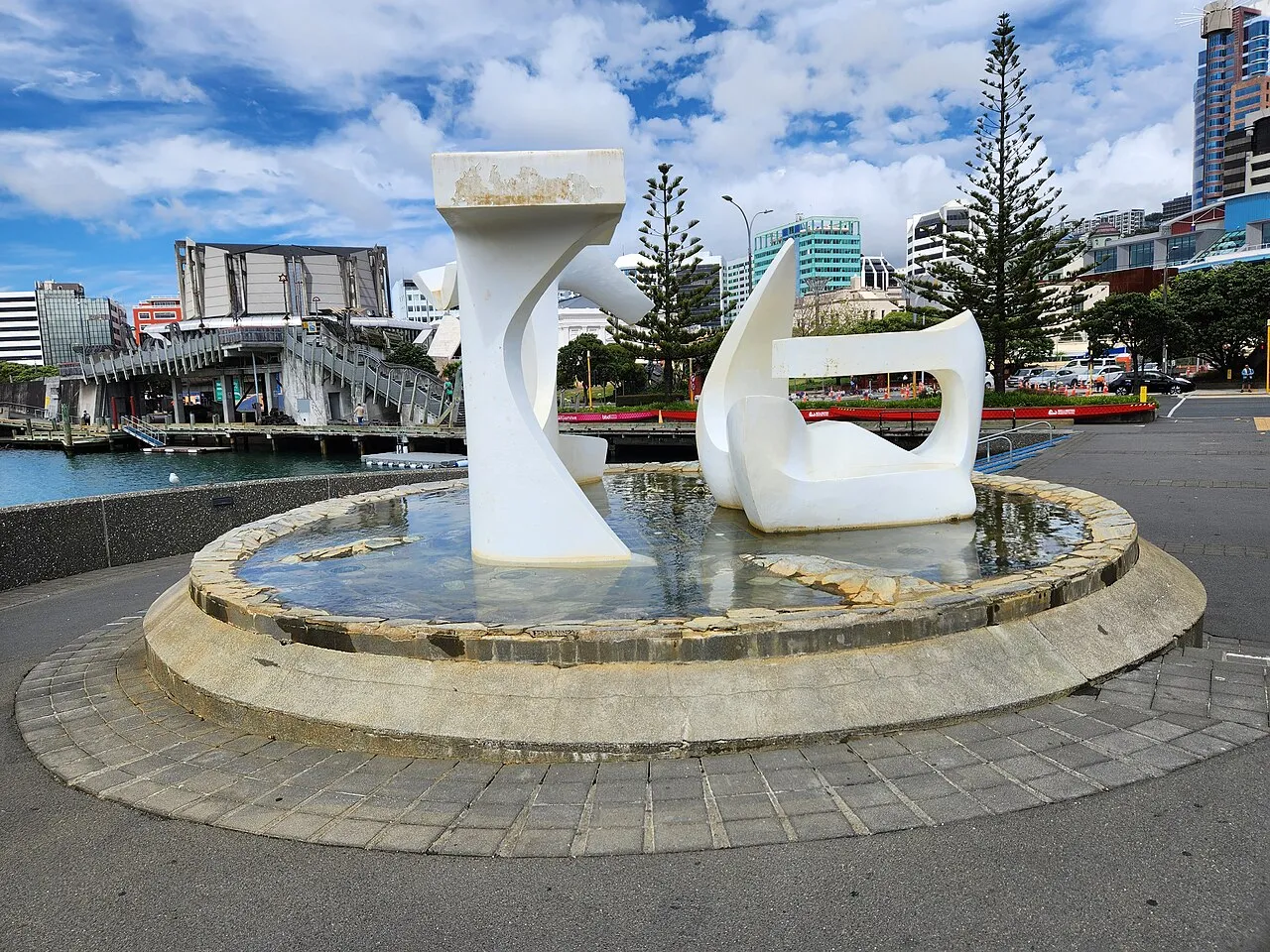 Albatross Fountain