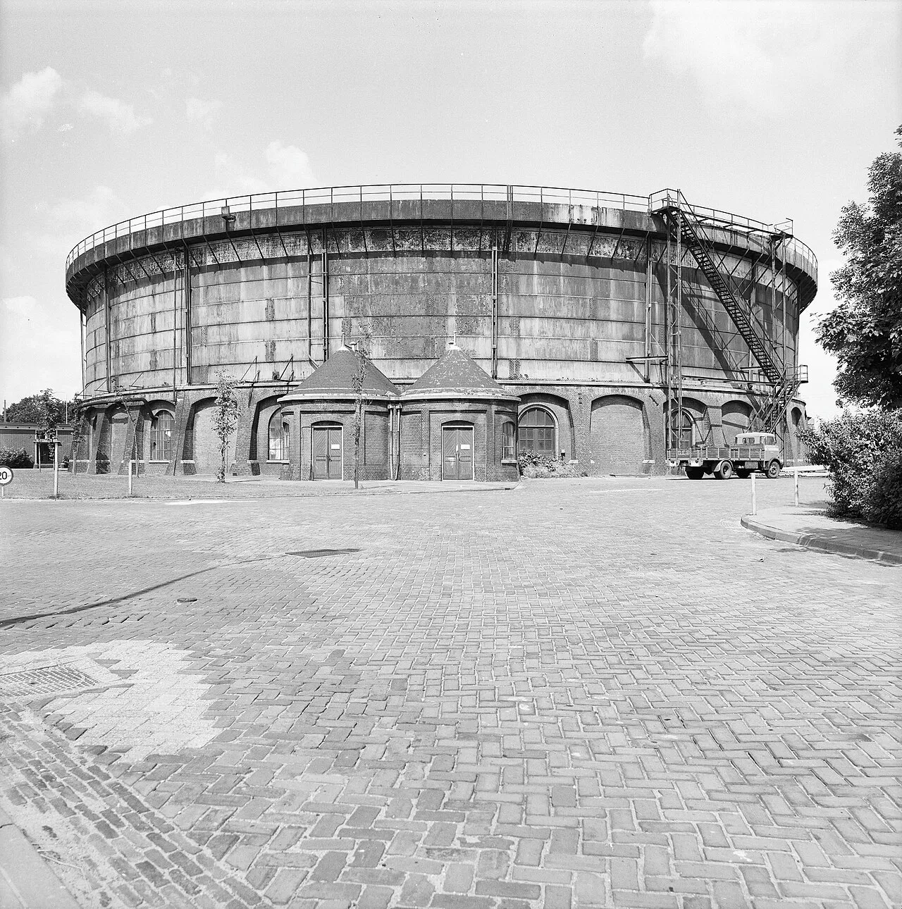 Westergasfabriek main building