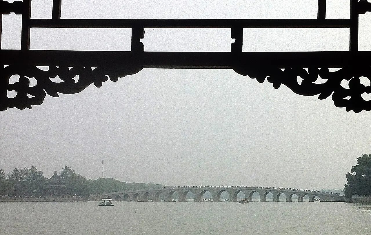 Seventeen-Arch Bridge