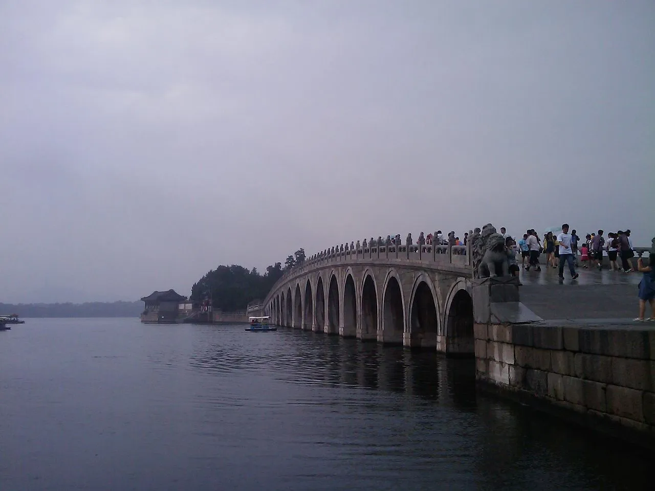 Seventeen-Arch Bridge