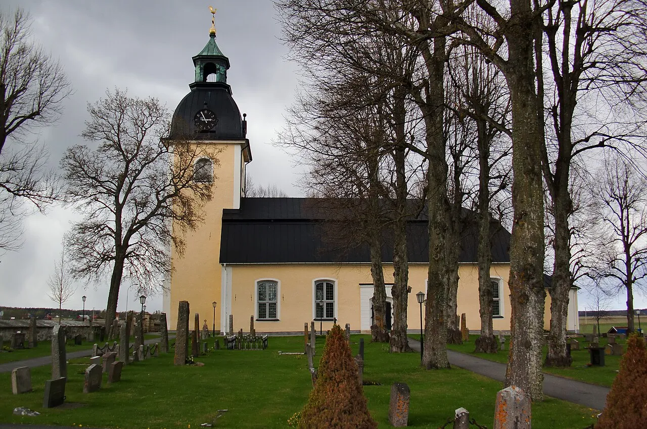 Ekeby kyrka