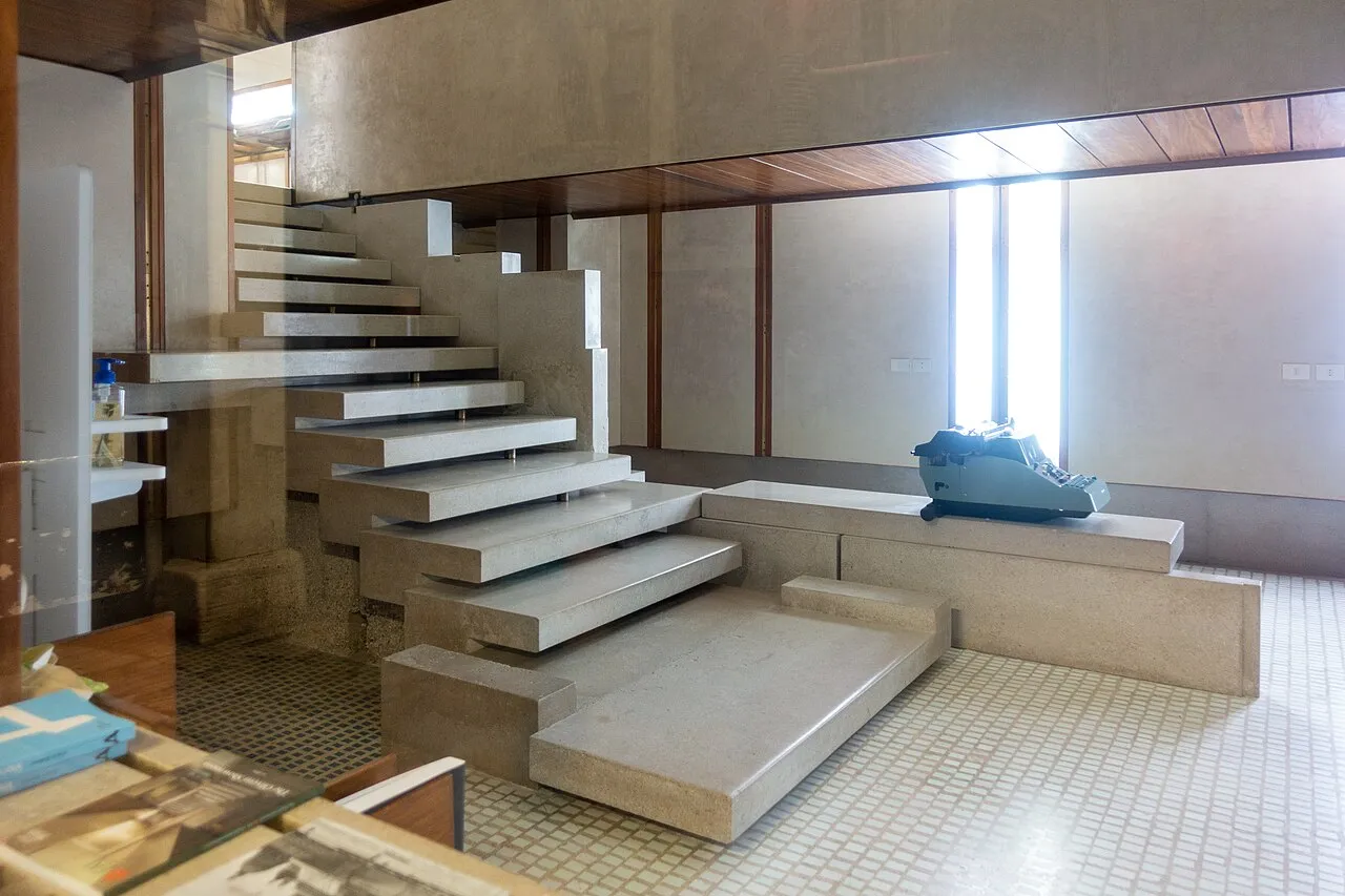 Olivetti Showroom