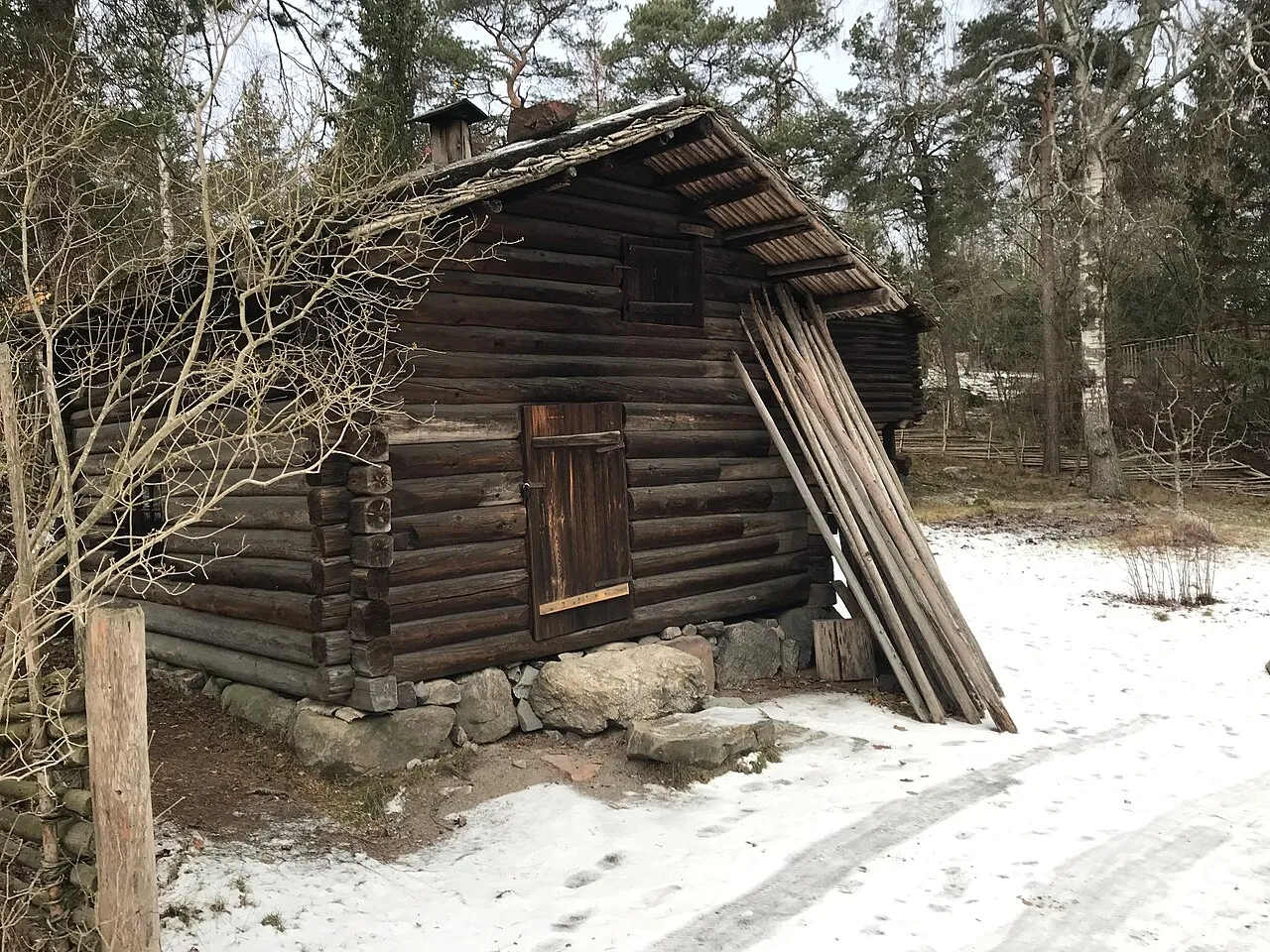 Rökstugan och bostadshus
