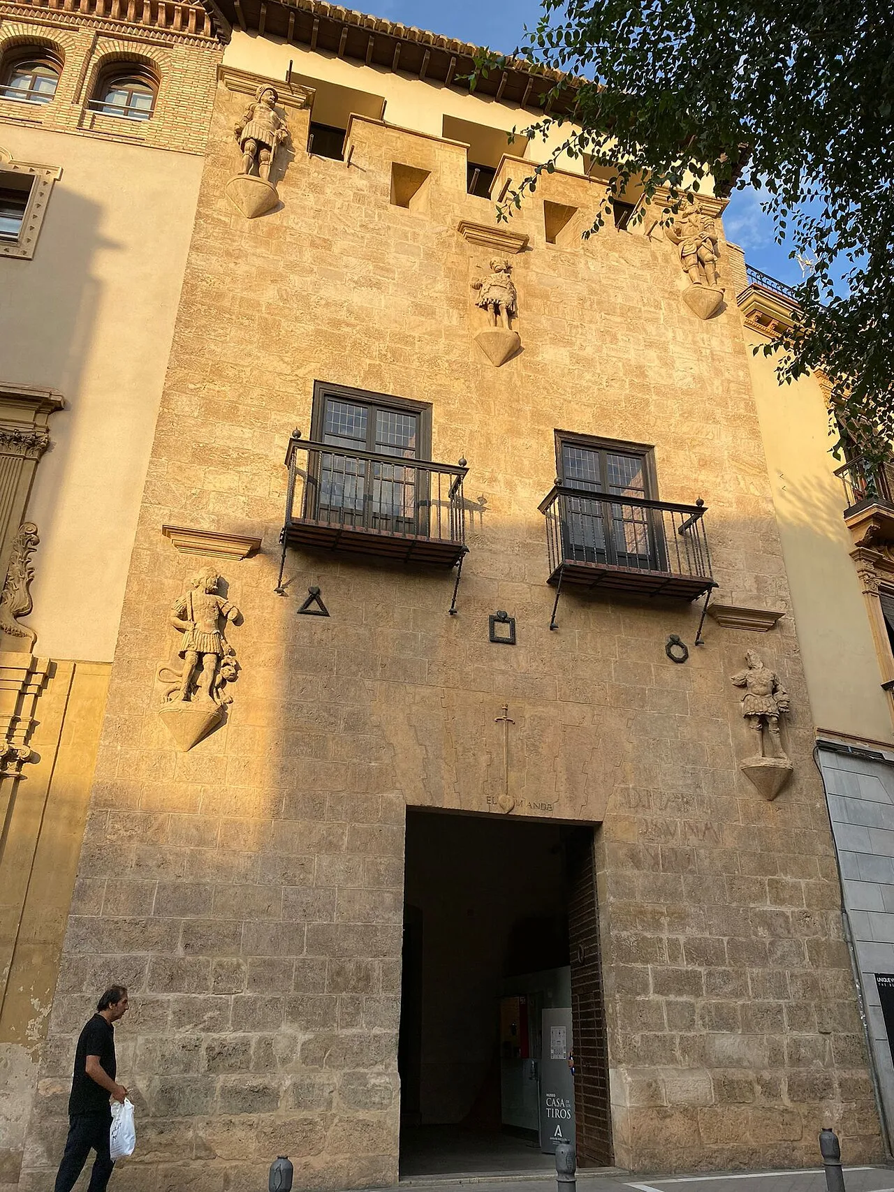 Casa de los Tiros