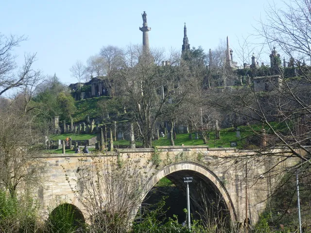 Glasgow Necropolis Bridge