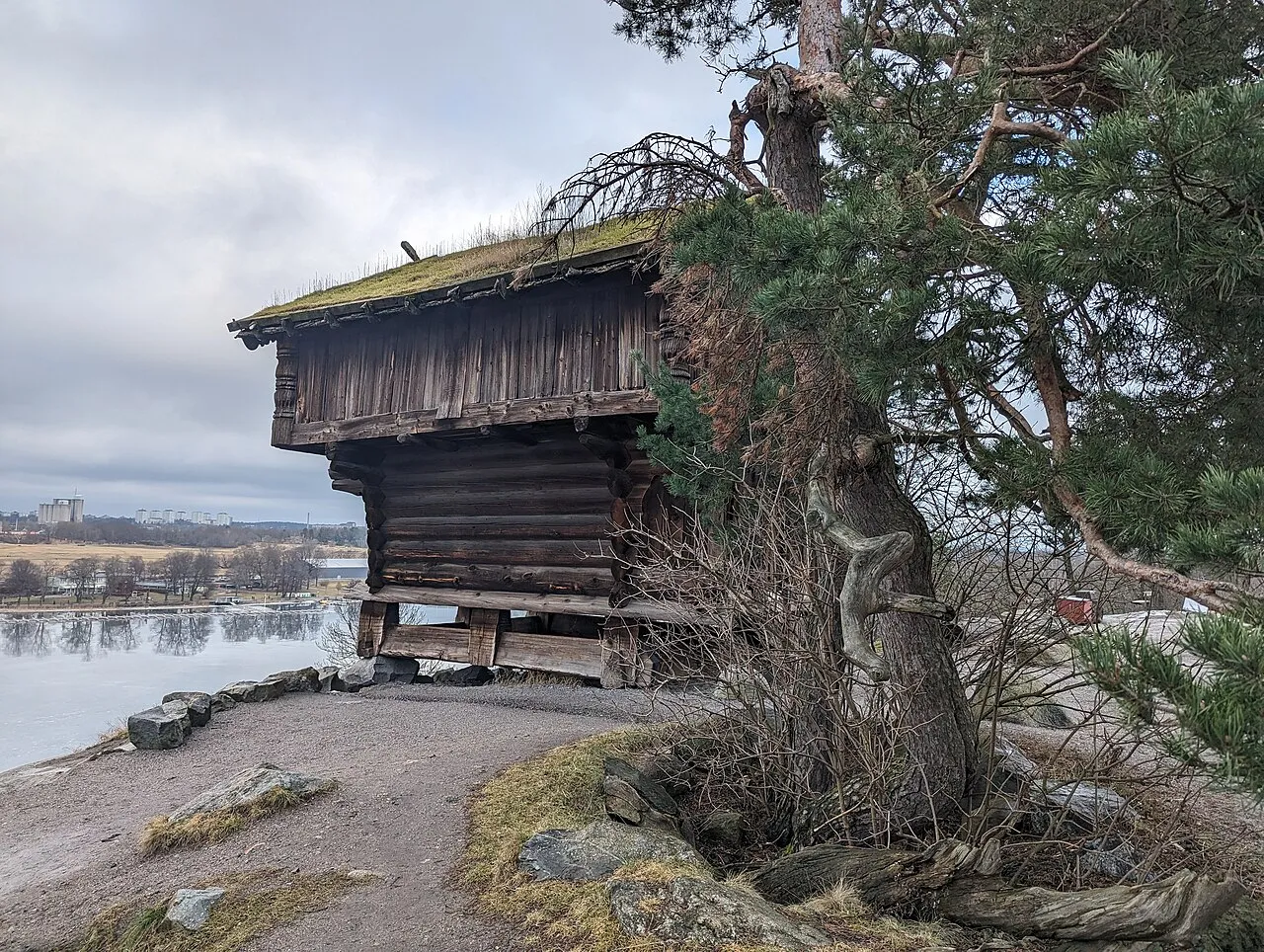 Vastveit Storehouse, Skansen