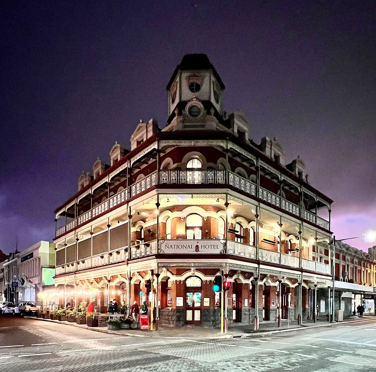 National Hotel