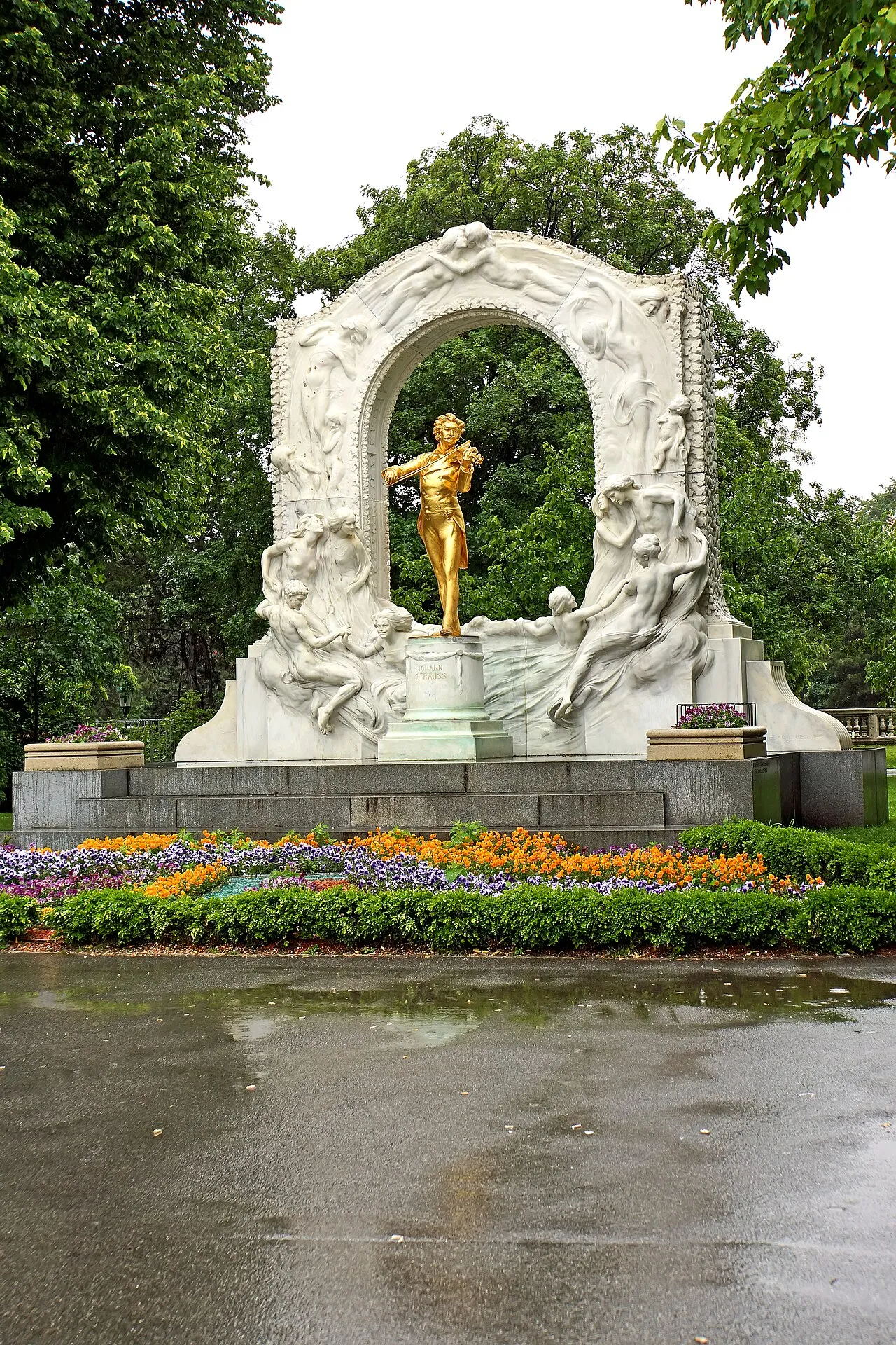 Johann-Strauss-Denkmal