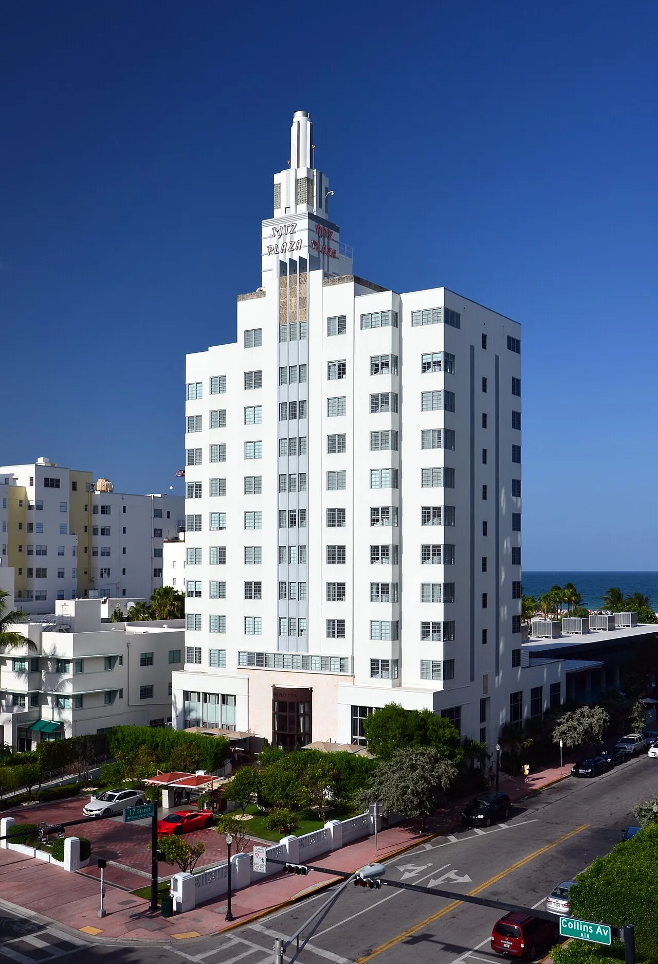 Ritz Plaza Hotel