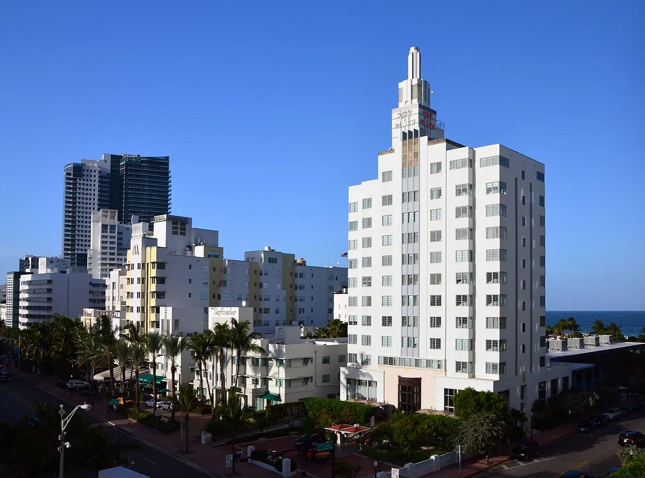 Ritz Plaza Hotel