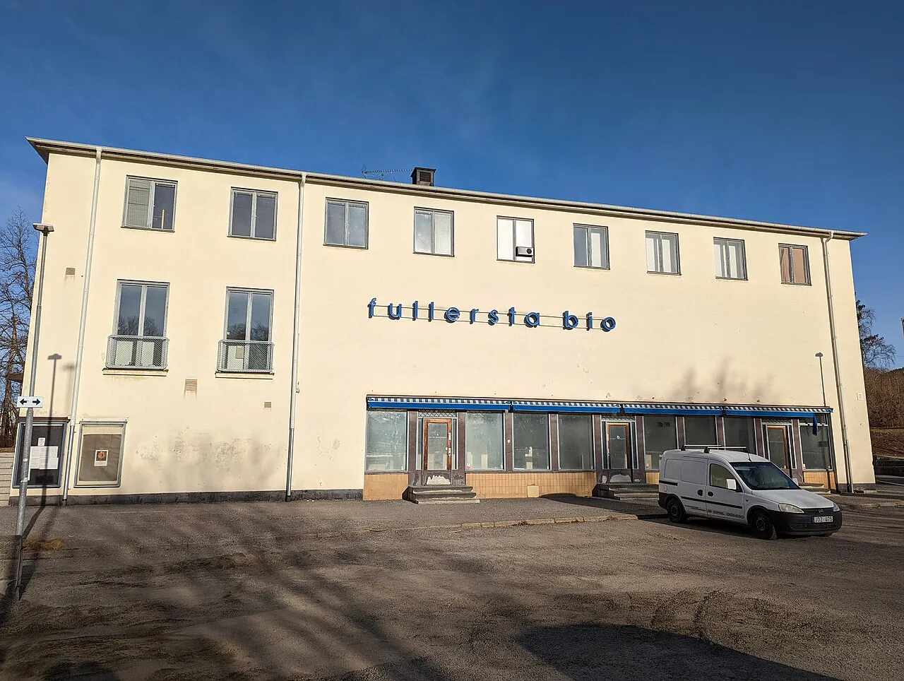 Fullersta bio