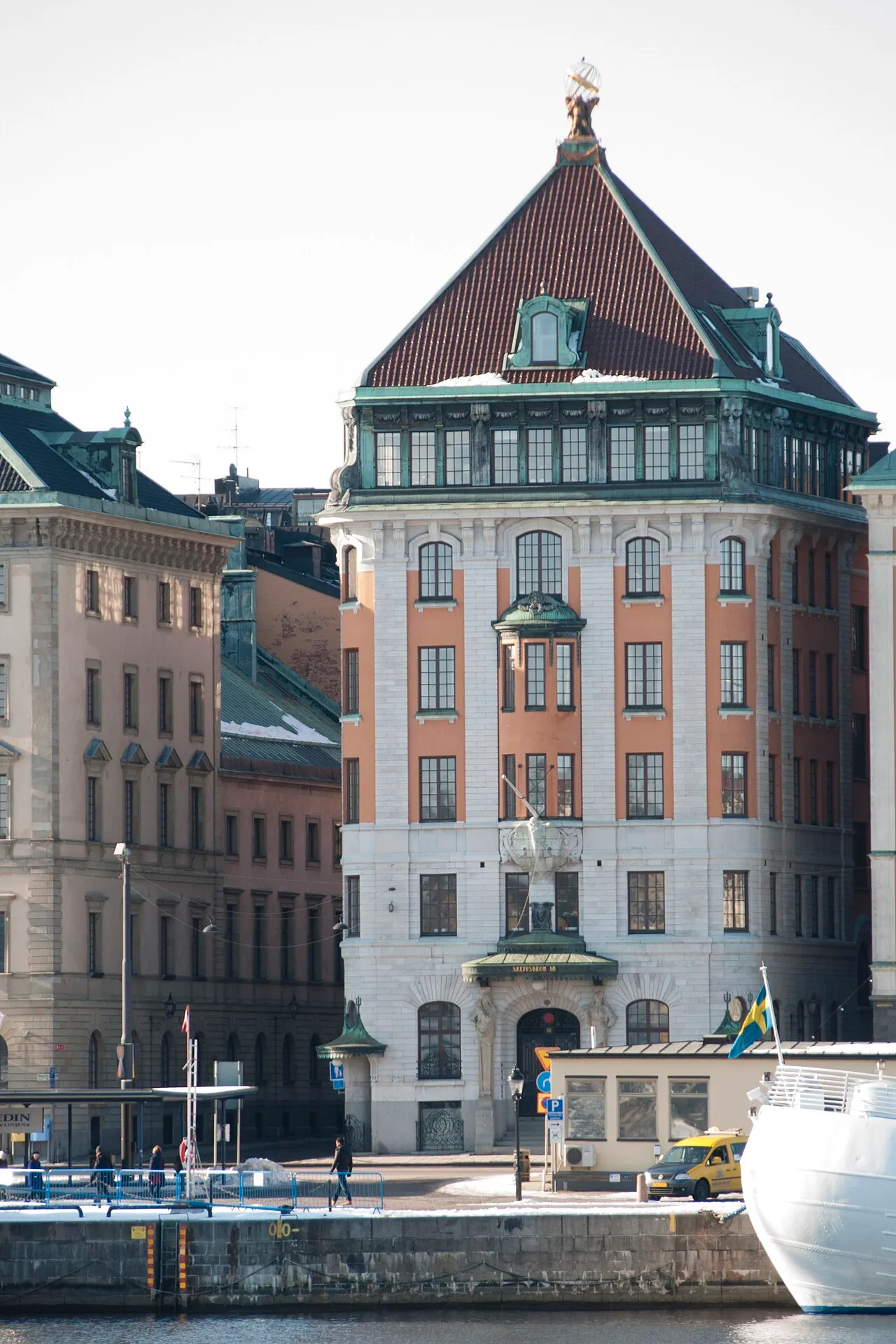 Skeppsbron 18
