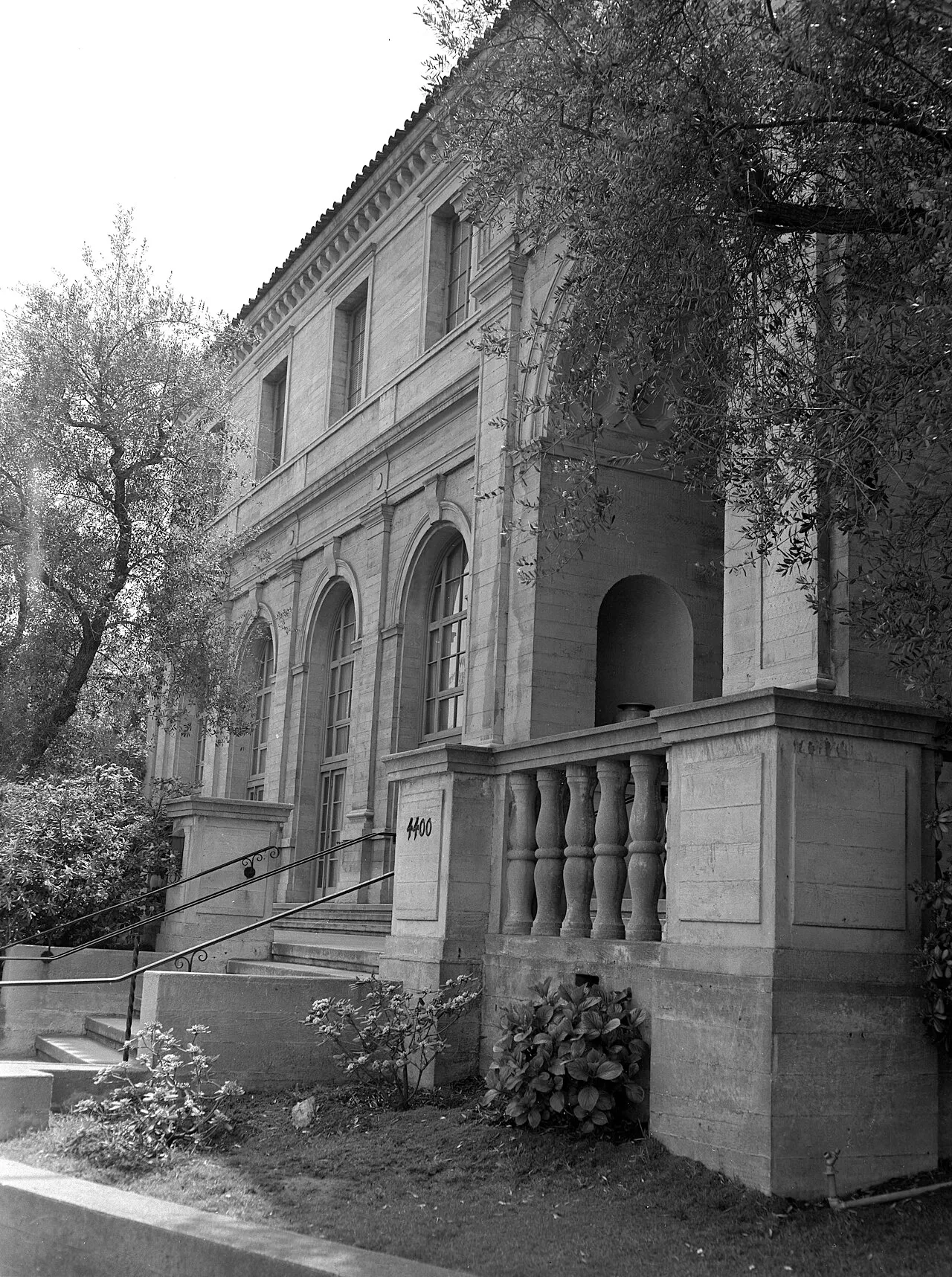 Ebell of Los Angeles