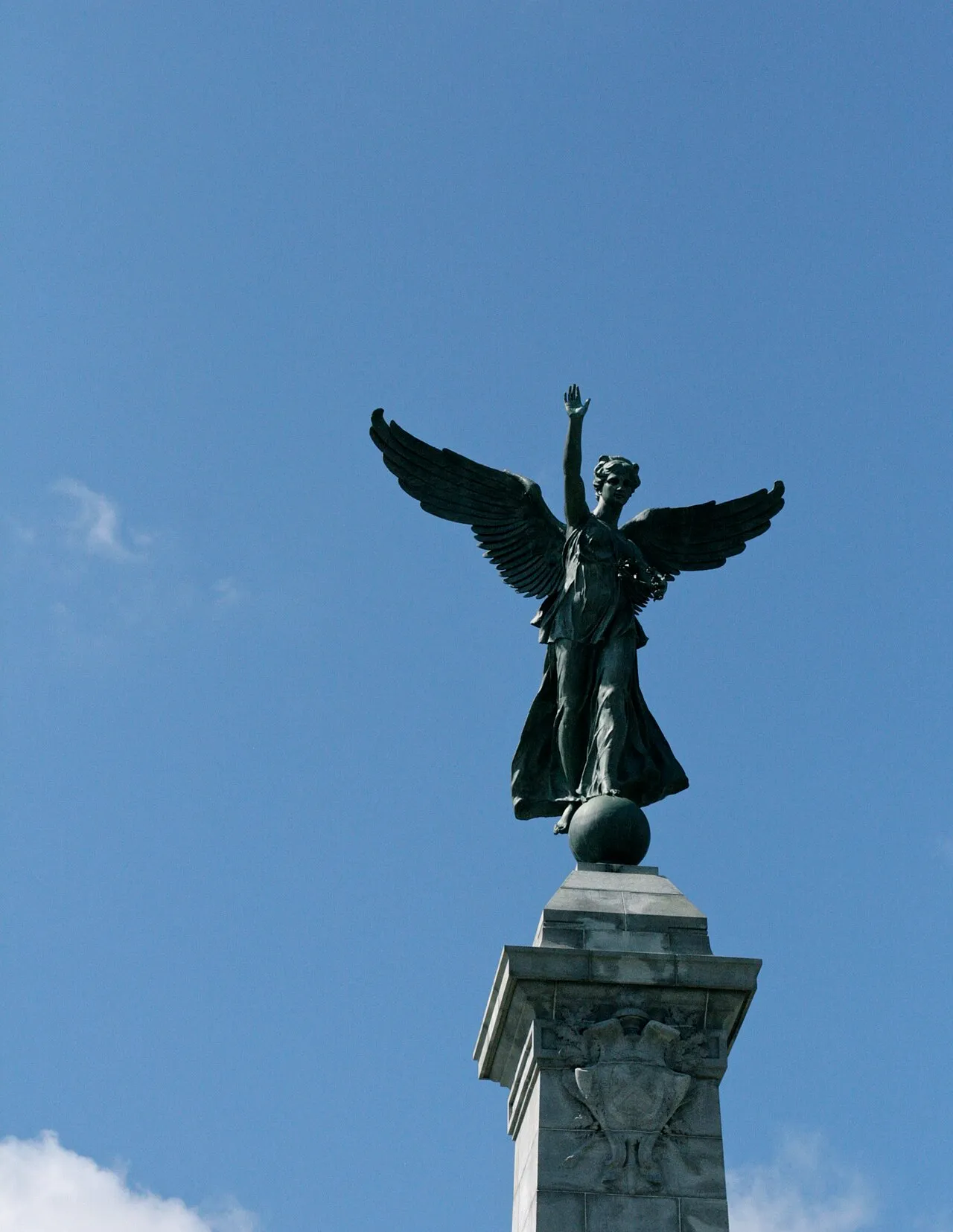 Monument a Sir George-Etienne Cartier